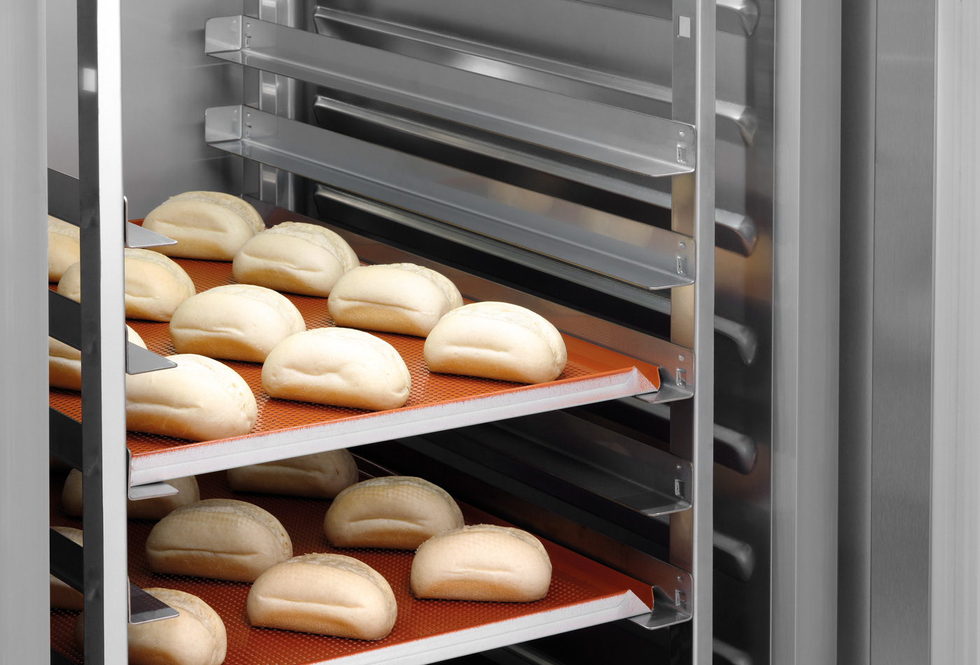 Bartscher Bäckerei-Tiefkühlschrank 235 | Füße höhenverstellbar: Nein | Maße: 70,5 x 91 x 2085 cm. Gewicht: 133,9 kg