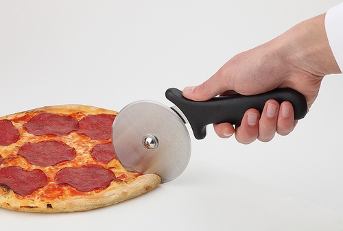 Pizzaschneider Rad ca. Ø 10 cm Edelstahl-Klinge ergonomischer, rutschfester Griff aus Polypropylen, schwarz, hitzebeständig,
