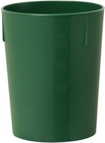 WACA Trinkbecher FUN aus Polypropylen, in grün. Kapazität: 0,25 l. Durchmesser: 7,4 cm.