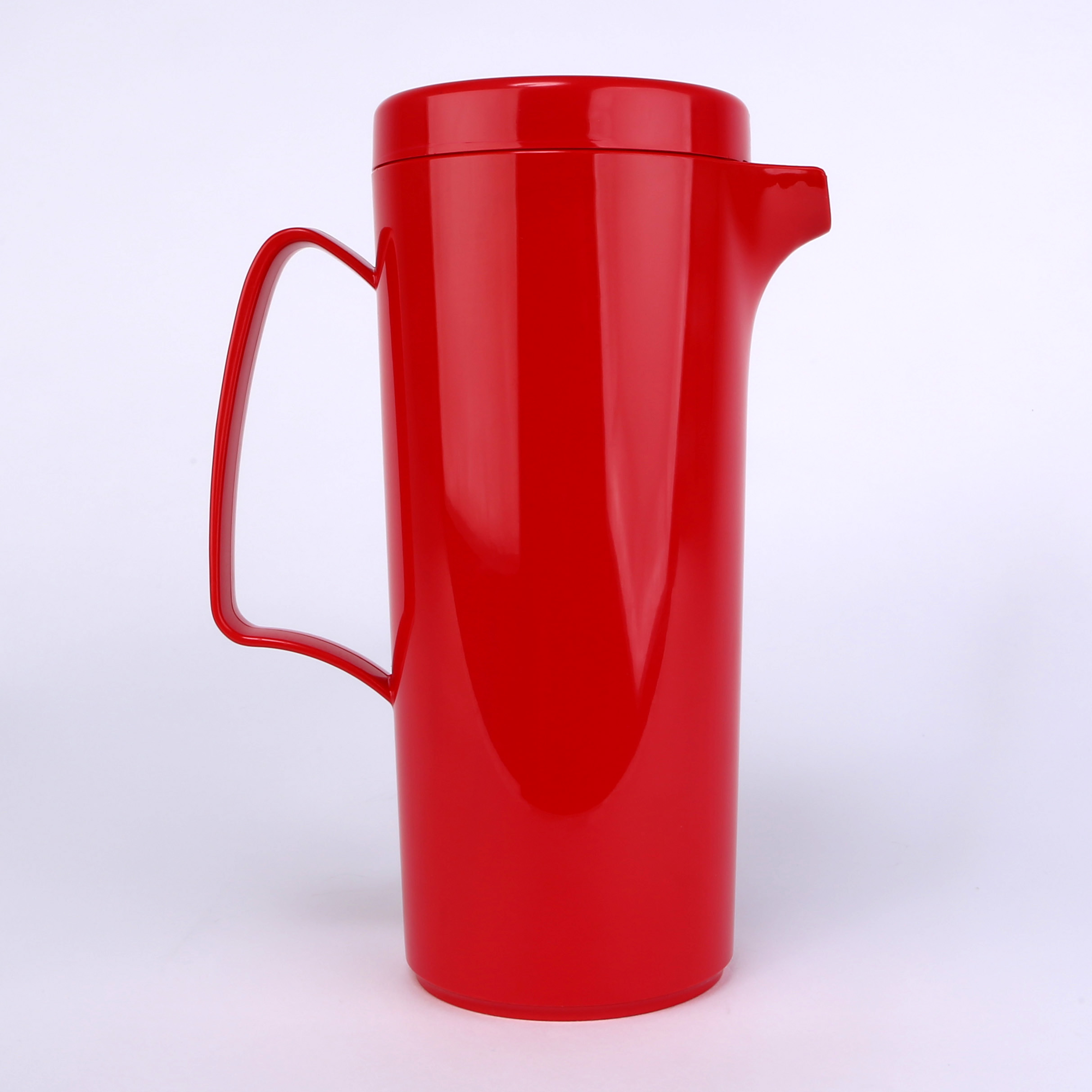 vaLon Zephyr Kanne 1 Liter mit Deckel aus schadstofffreiem Kunststoff in der Farbe rot.