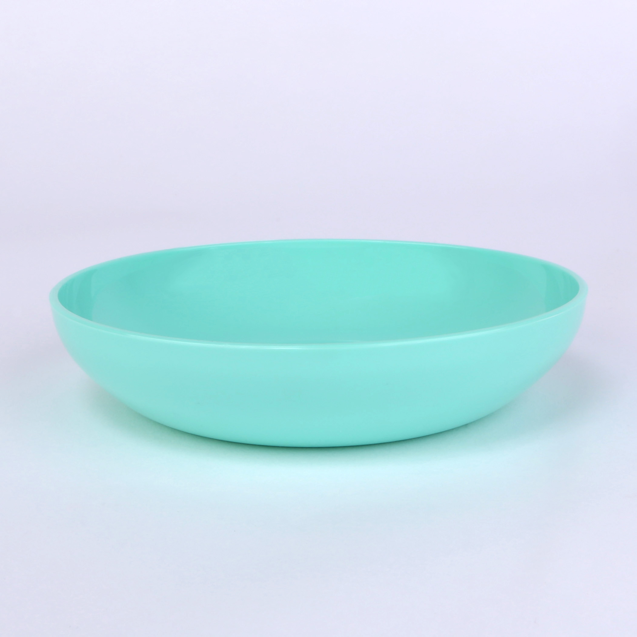 vaLon Zephyr Flache Dessertschale 13,5 cm aus schadstofffreiem Kunststoff in der Farbe pastellgrün.