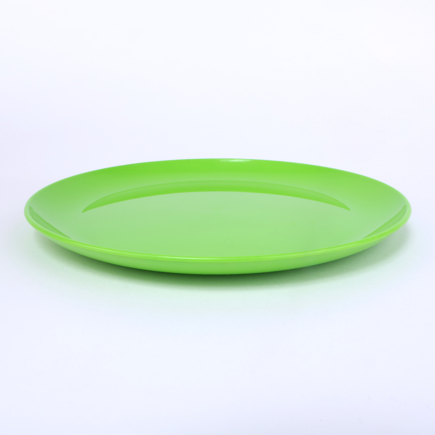 vaLon Zephyr Speiseteller 24 cm aus schadstofffreiem Kunststoff in der Farbe grasgrün.