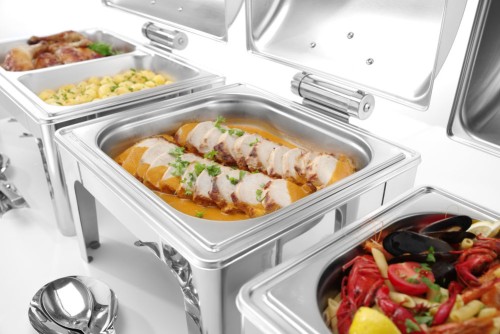 Chafing Dish GN 1/2, Hochglanz-Finish. Ideal für den Einsatz bei Buffets und Catering.