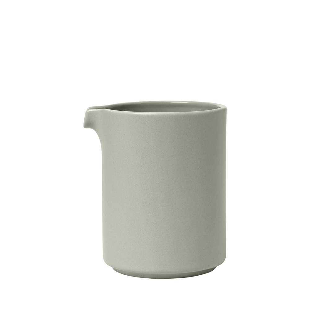 Milchkännchen -PILAR- Mirage Gray 280 ml, Ø 7,5 cm. Material: Keramik. Von Blomus.