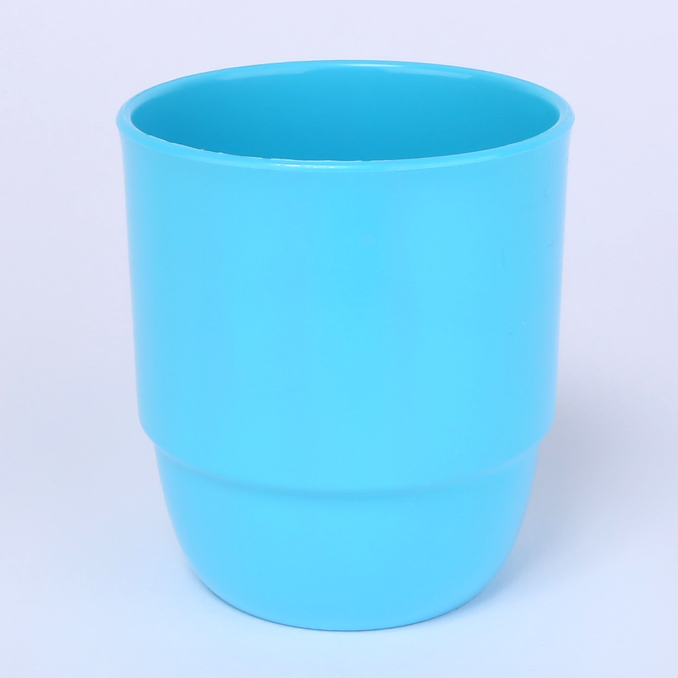 Trinkbecher Zephyr ohne Henkel aus Thermoplastischem Kunststoff in der Farbe blau frei von BPA, Dioxin und Formaldehyd