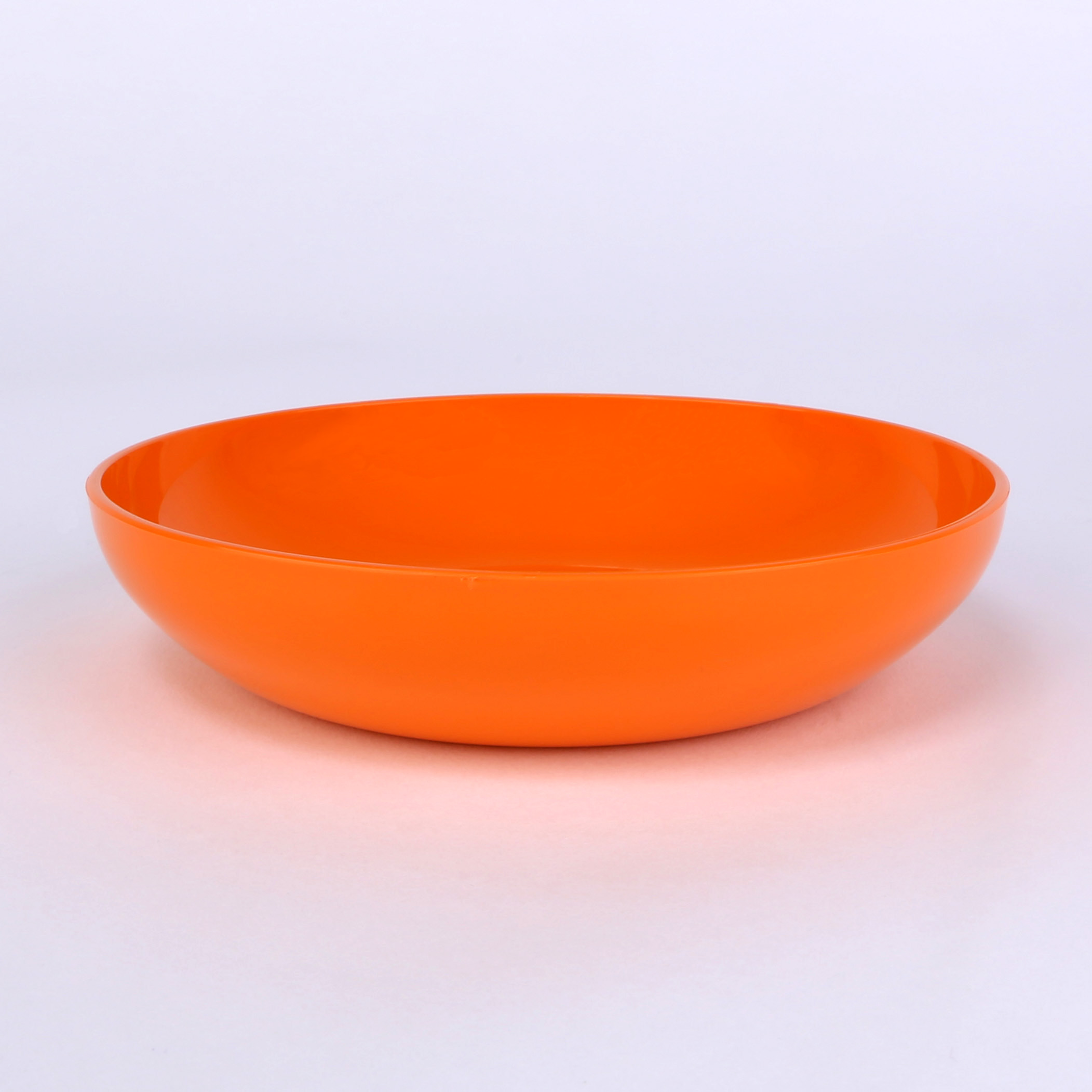 vaLon Zephyr Flache Dessertschale 13,5 L aus schadstofffreiem Kunststoff in der Farbe orange.